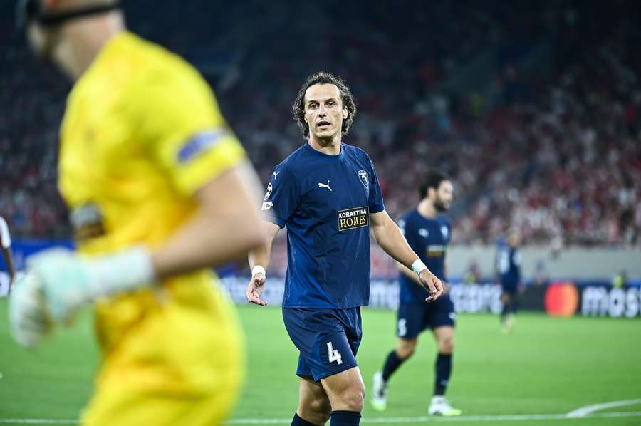 David Luiz (M.) ist der Starspieler bei Pafos