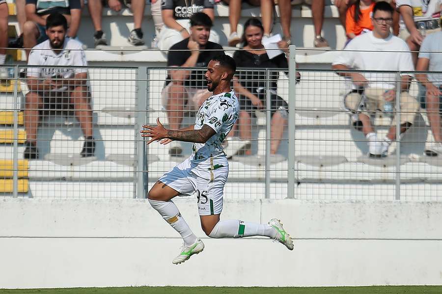 Schettine em destaque no Moreirense