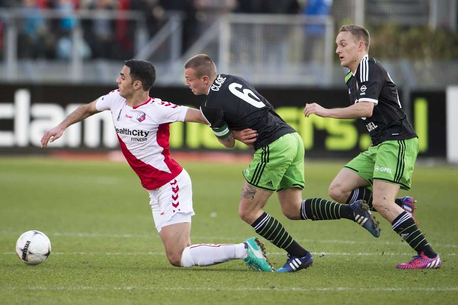 Sofyan Amrabat namens Utrecht tegen zijn toekomstige werkgever Feyenoord