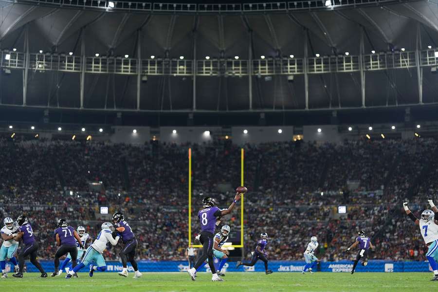 Lamar Jackson em ação no Maracanã Lamar Jackson em ação no Maracanã