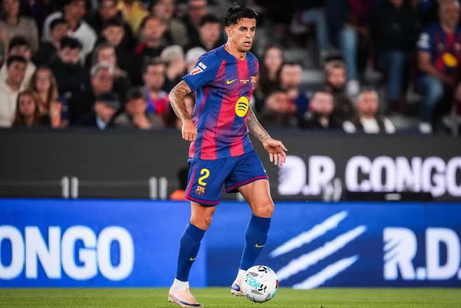 Krajní obránce Joao Cancelo se potřetí v kariéře stal hráčem Barcelony. Krajní obránce Joao Cancelo se potřetí v kariéře stal hráčem Barcelony.