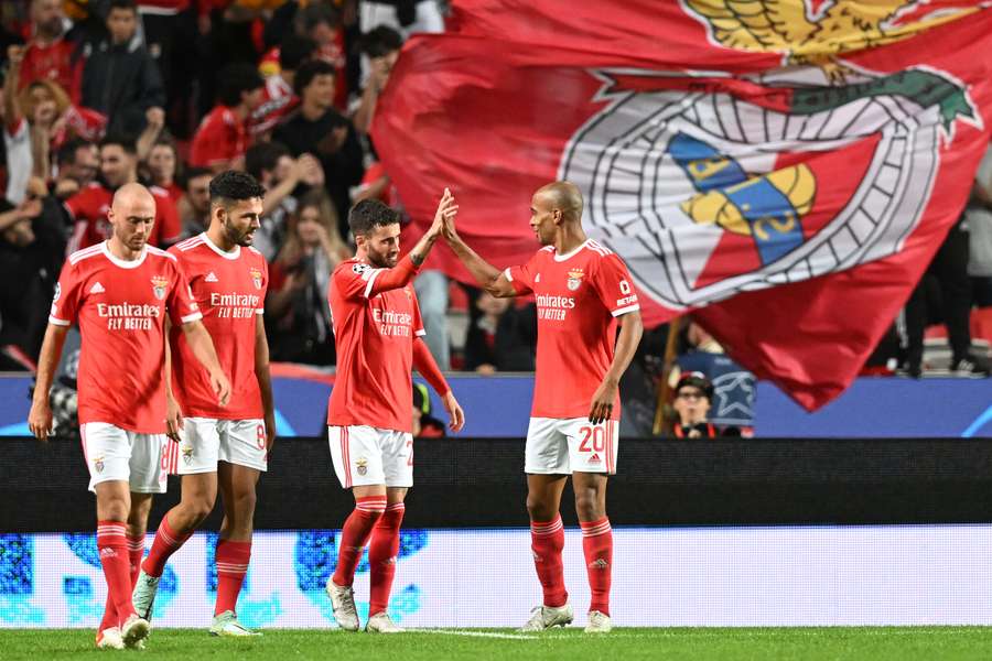 Benfica com os olhos postos na vitória e no primeiro lugar do grupo H