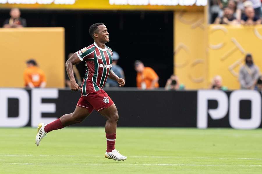Arias é um dos principais nomes ofensivos do Fluminense e esperança de gols