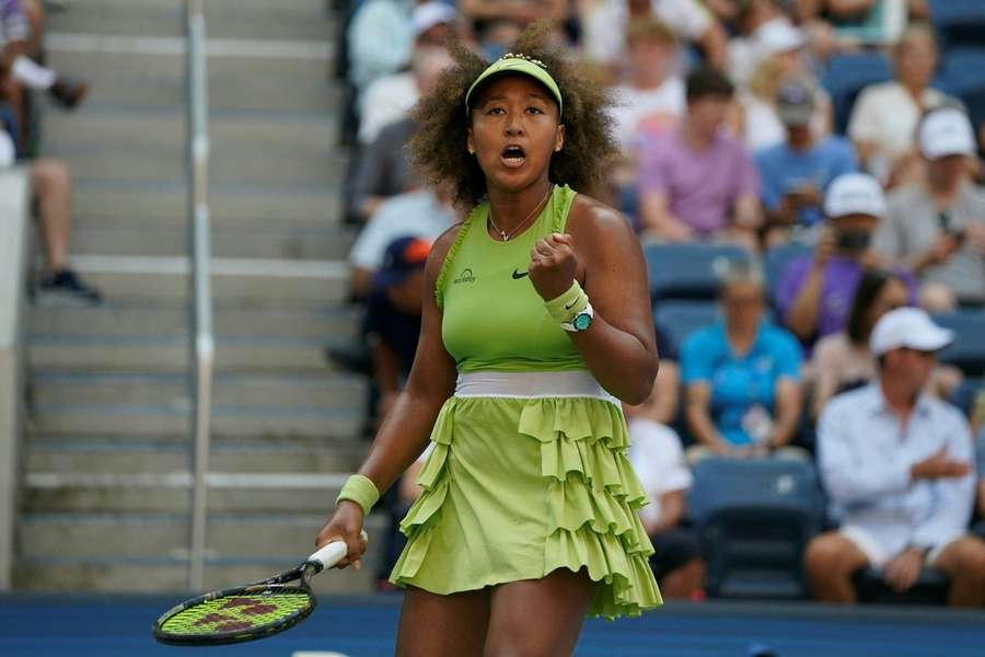 Naomi Osaka celebra un punto.