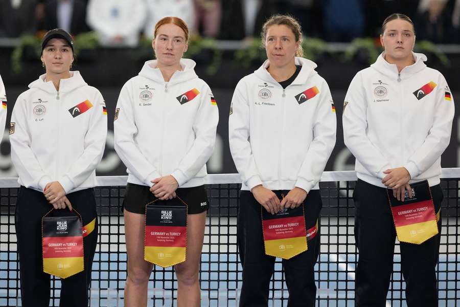 Lys, Seidel, Friedsam, Niemeier (v.l.n.r.) Lys, Seidel, Friedsam, Niemeier (v.l.n.r.)