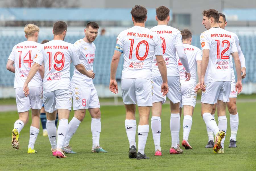 Mikuláš si v krátkom slede zahrá s oboma nováčikmi.