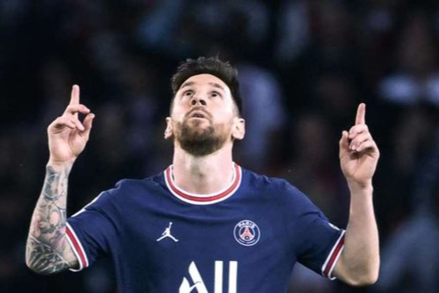 Lionel Messi celebra un gol con el PSG