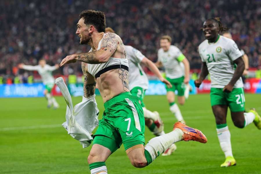 Troy Parrott se stal hrdinou Irska. Troy Parrott se stal hrdinou Irska.