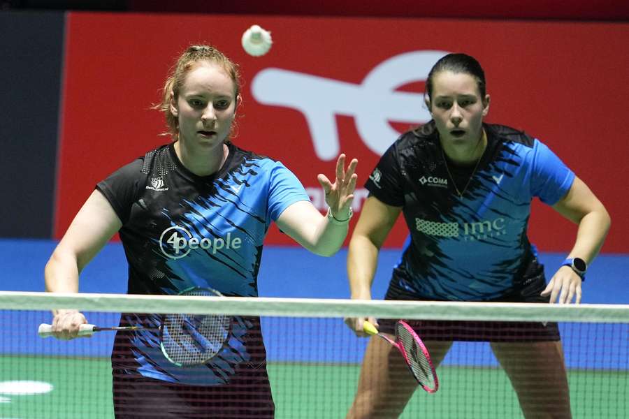 Debora Jille (L) en Cheryl Seinen ontbreken komende zomer op de Olympische Spelen in Parijs