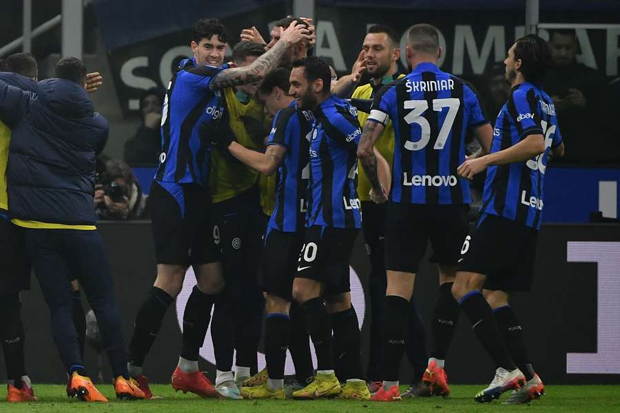 Edin Dzeko a înscris golul victoriei pentru Inter