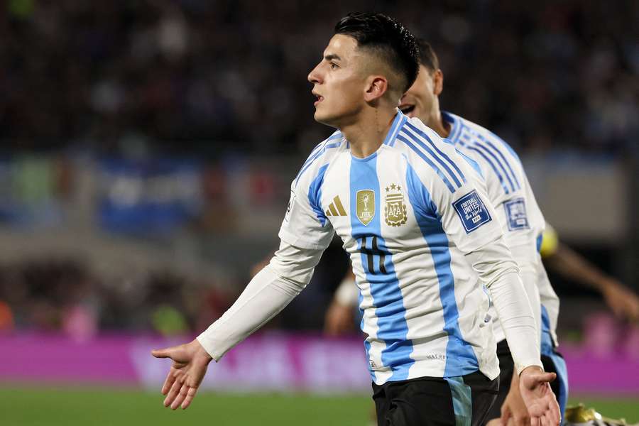 Thiago Almada interessa ao Benfica