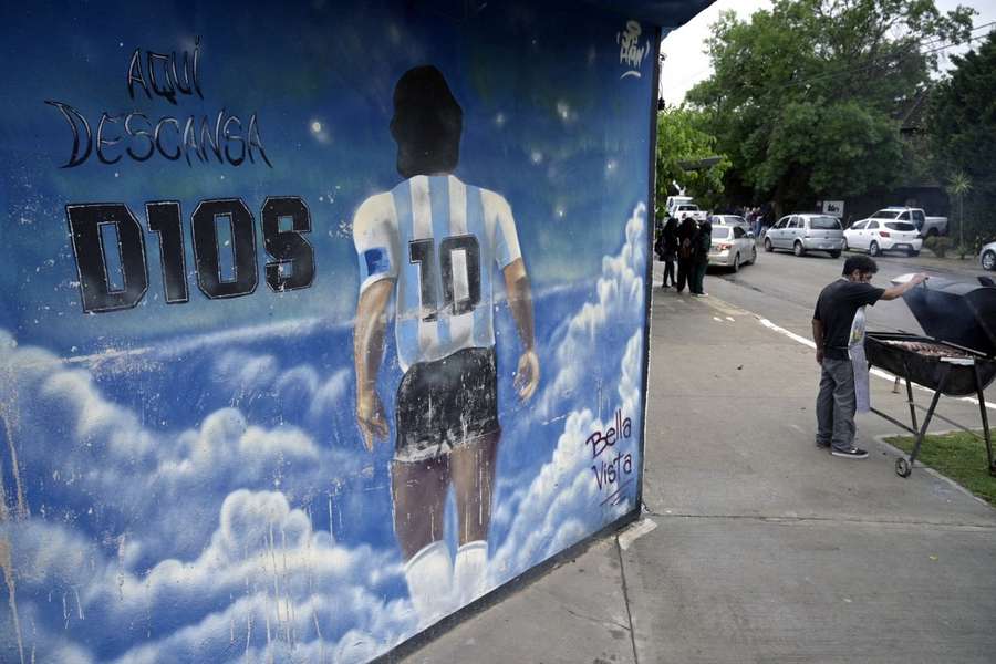 L'extérieur du cimetière où repose Maradona.