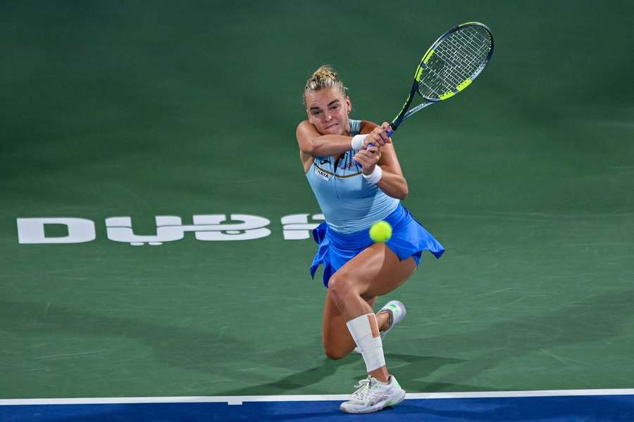 Sára Bejlek z Dubaje odstoupila. Sára Bejlek z Dubaje odstoupila.