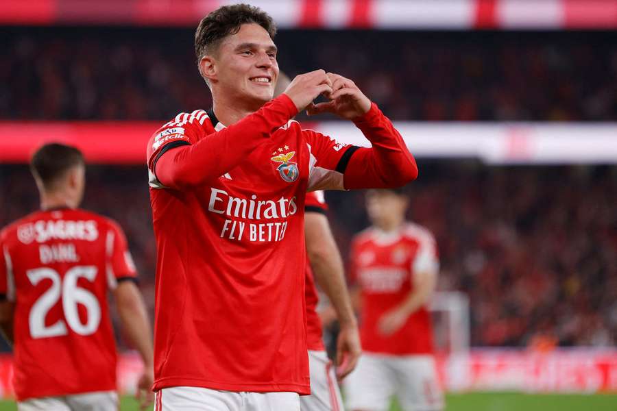 Sudakov regressou ao Benfica Sudakov regressou ao Benfica