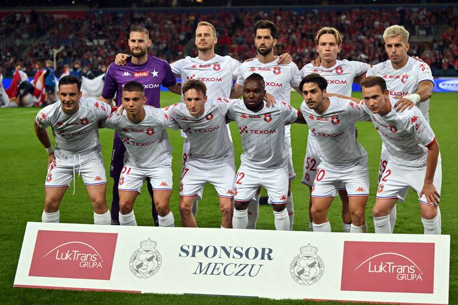 W 10. kolejce czołówka 1. ligi w rozjazdach. Wisła Kraków zmierzy się z Górnikiem Łęczna