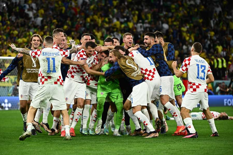 La festa della Croazia dopo aver battuto il Brasile