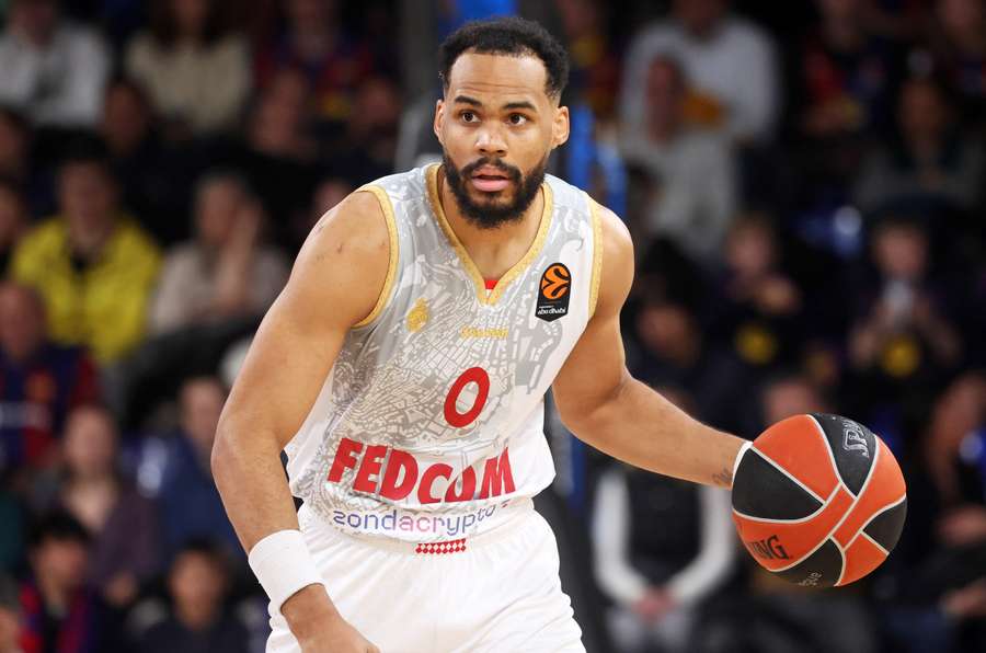 Elie Okobo Elie Okobo