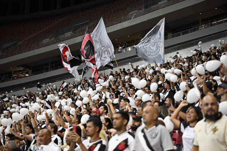 Adeptos do Vasco no clássico contra o Fluminense