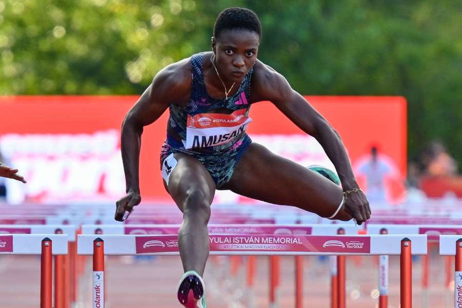 Amusan op de 100 meter horde bij de Grand Prix van Hongarije