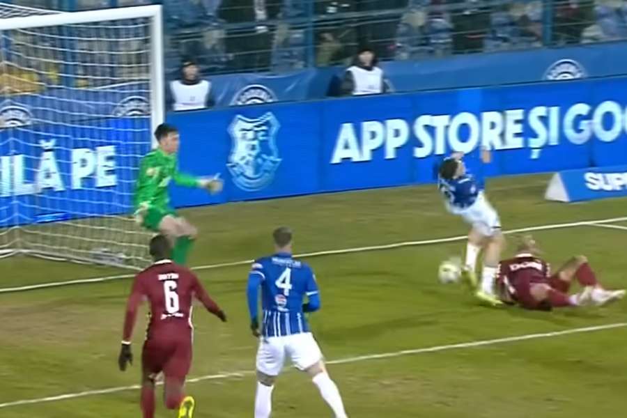 Farul reclamă două posibile penalty-uri neacordate în timpul duelului cu CFR Cluj