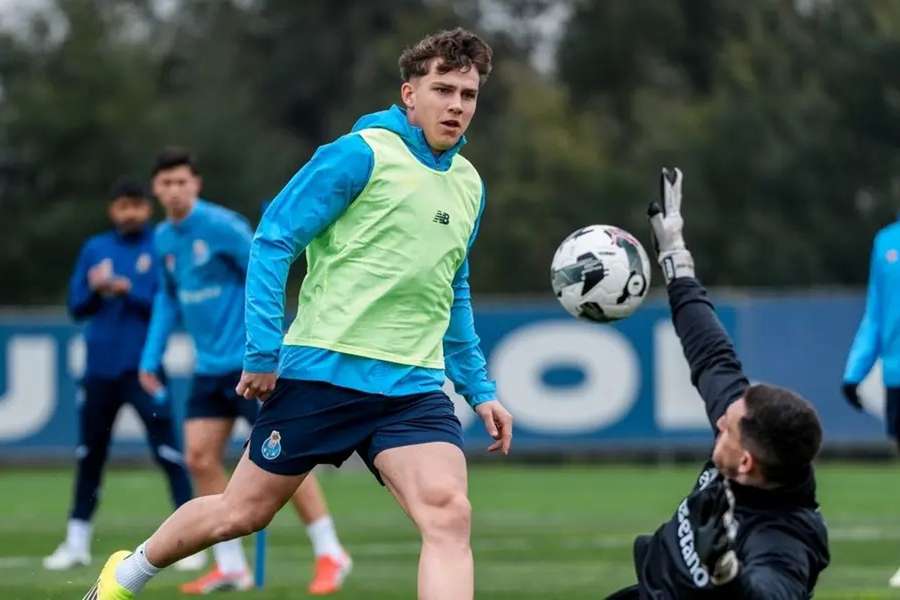 Oskar Pietuszewski no treino do FC Porto