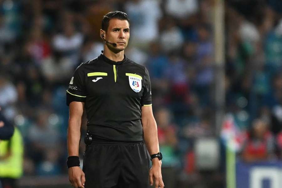 Vlad Băban va arbitra de la centru partida dintre Unirea Slobozia și FCSB din etapa a 2-a a Superligii