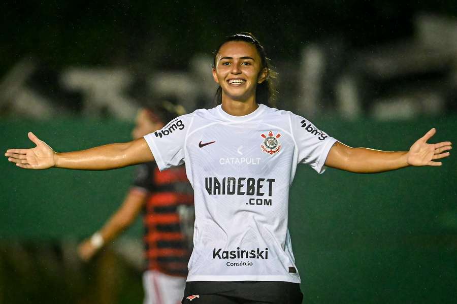 Mariza fez o gol de empate para o Corinthians