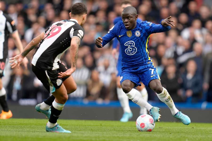 N'Golo Kante jucând cu Newcastle pe Stamford Bridge/ martie 2022