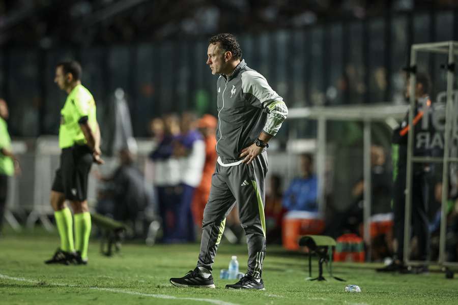Gabriel Milito no jogo contra o Vasco, em São Januário