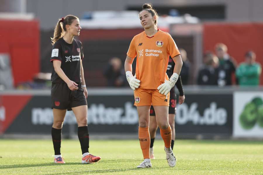 Bayer-Torhüterin Voll wurde am Freitag erfolgreich an der Schulter operiert.