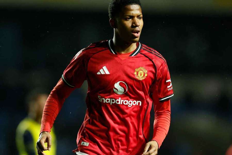 Man Utd U21 coach Lawrence delivers update on Obi progress: We're tough on him