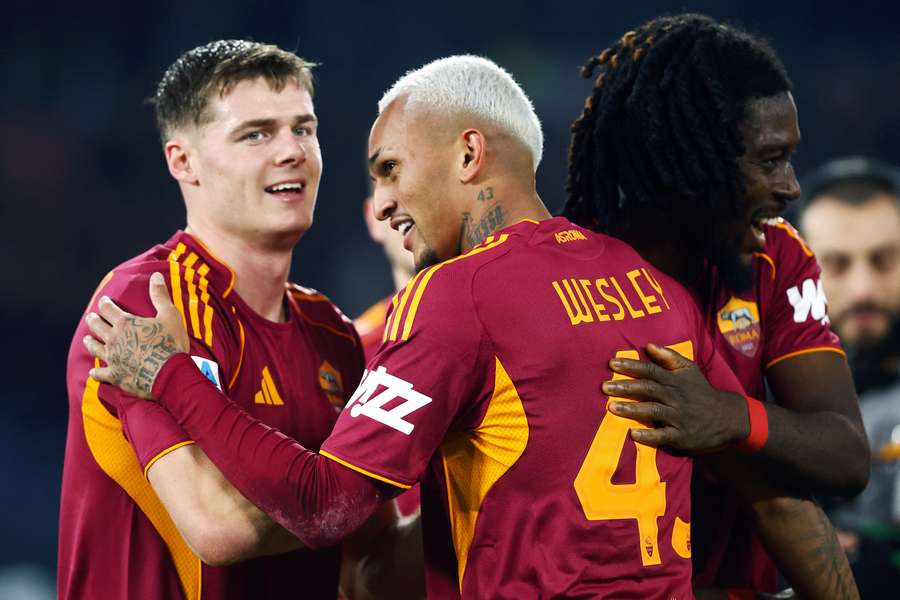 Wesley y Ferguson, jugadores de la Roma