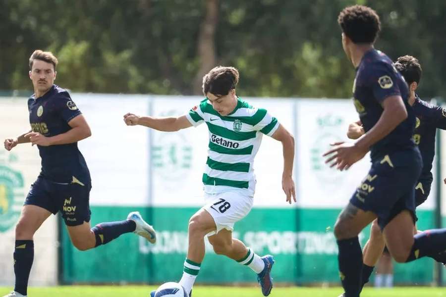 Sporting B-Académico Viseu vai jogar-se no Estádio Aurélio Pereira, em Alcochete