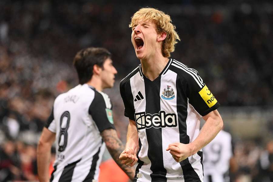 Anthony Gordon a encore brillé face à Arsenal et est à l'origine des deux buts de Newcastle.