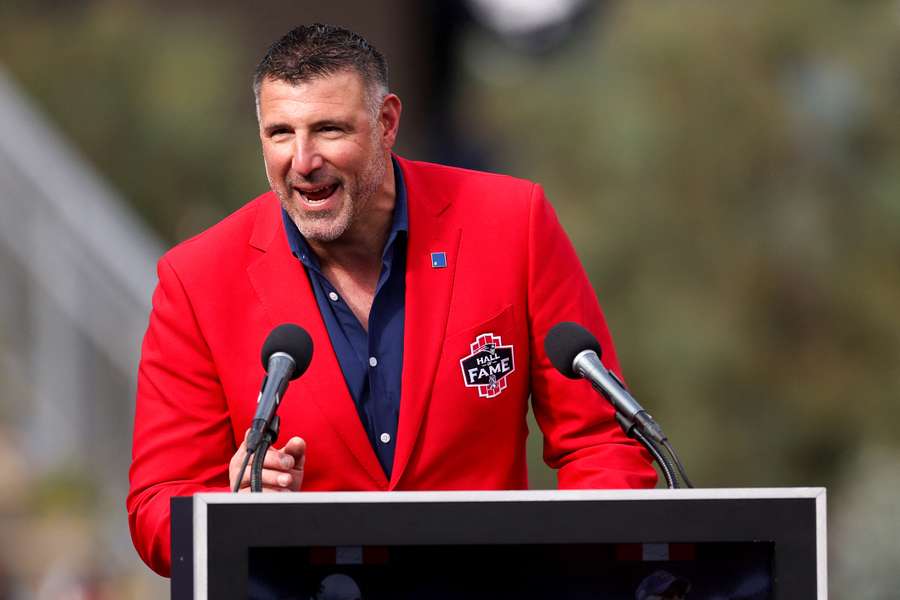 Vrabel faz parte do Hall of Fame