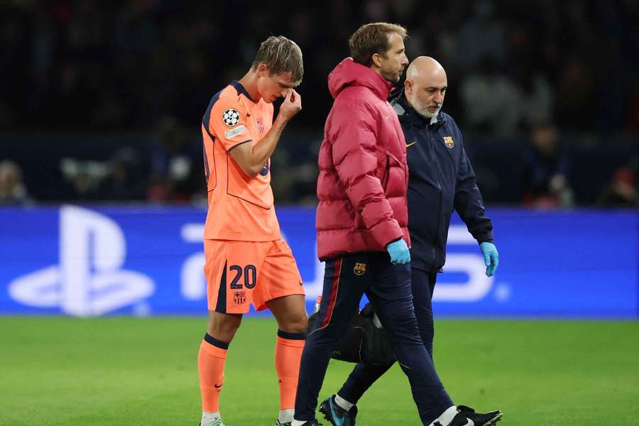 Media: Gwiazda Barcelony wypada z El Clasico. Daniego Olmo czeka dłuższa przerwa od gry