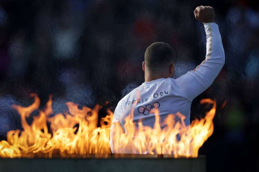 Le passage de la flamme olympique en Nouvelle-Calédonie prévu le 11 juin a été annulé. 