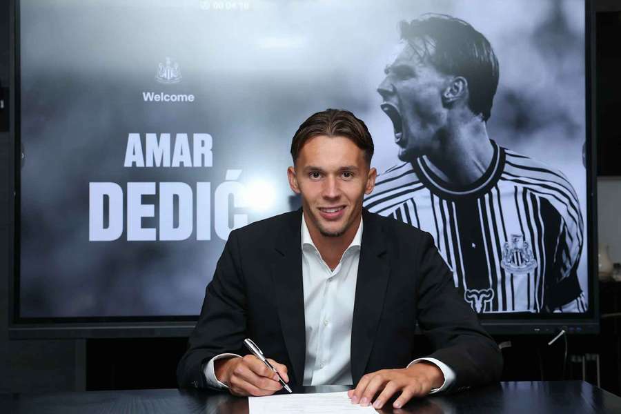 Dedic assina pelo Newcastle Dedic assina pelo Newcastle