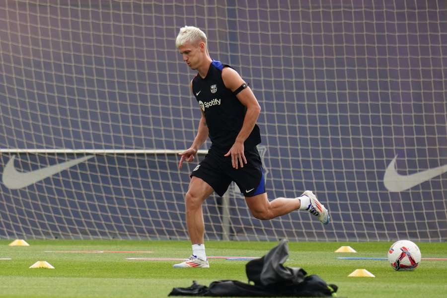 Dani Olmo, en un entrenamiento con el Barcelona