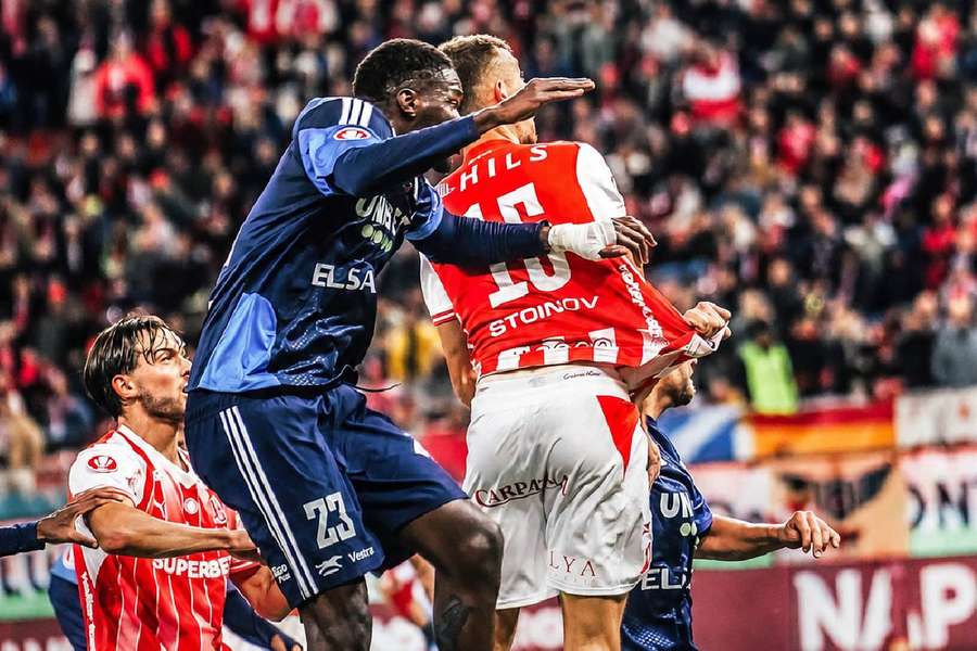 Dinamo - FC Botoșani Dinamo - FC Botoșani