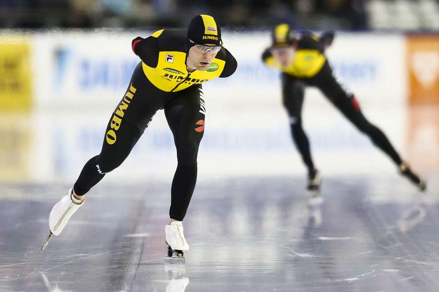 Chris Huizinga (L) en Jorrit Bergsma op de 5000 meter