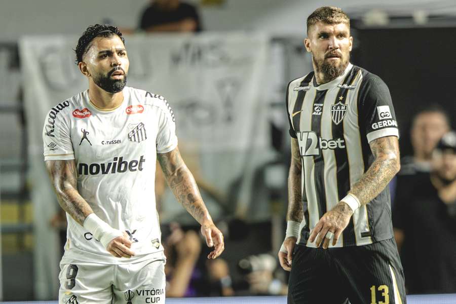 Santos e Atlético-MG iniciam duelo brasileiro na Sul-Americana Santos e Atlético-MG iniciam duelo brasileiro na Sul-Americana
