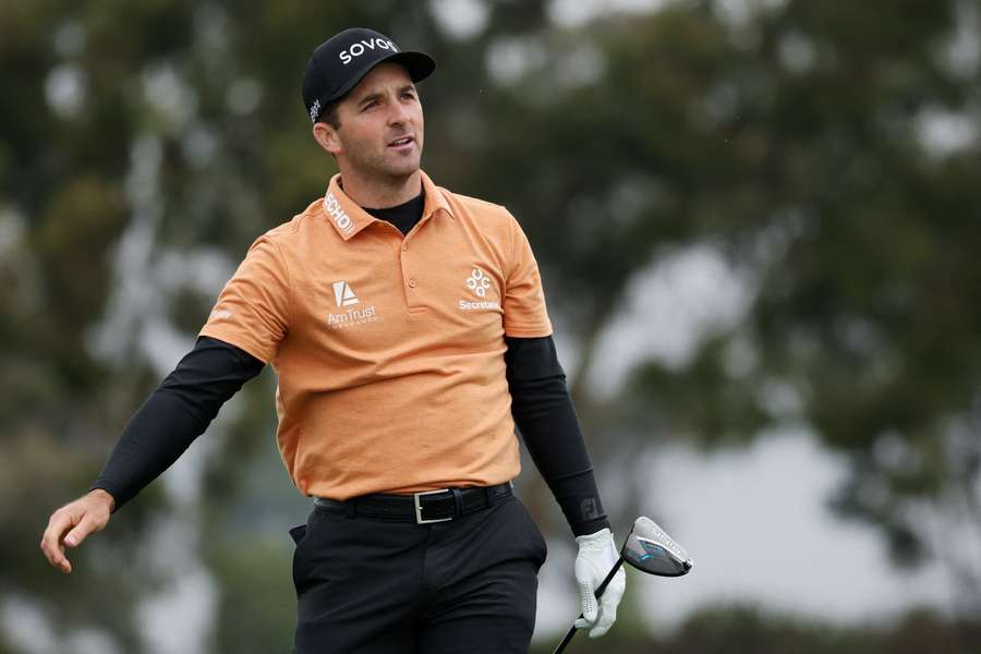 Denny McCarthy eagled the 18th hole to grab a one-stroke lead after the first round of the PGA Genesis Invitational