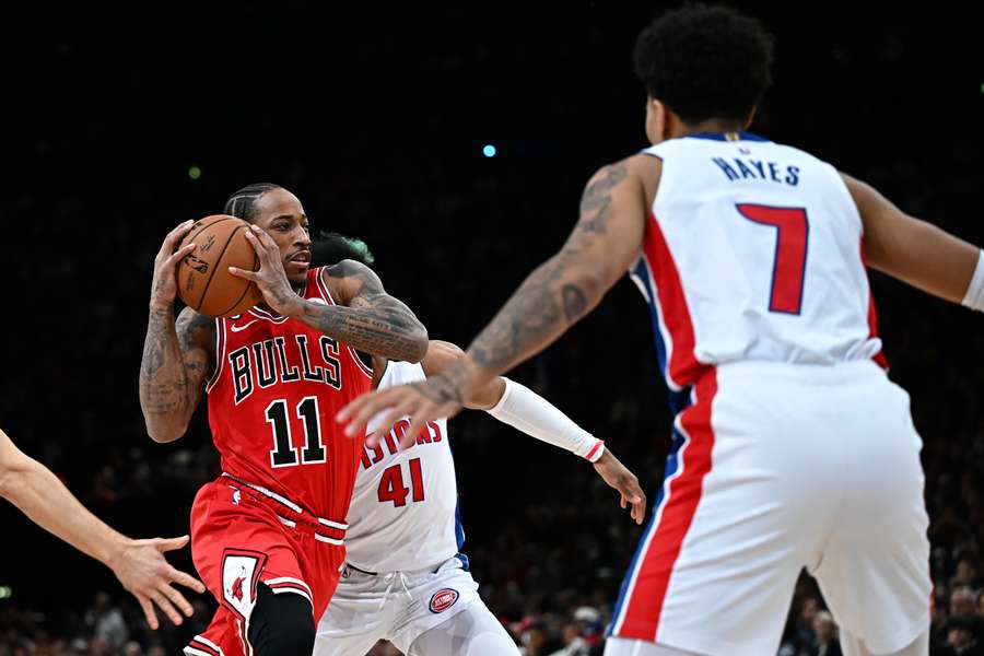 DeRozan back as Bulls down Pistons during NBA clash in Paris