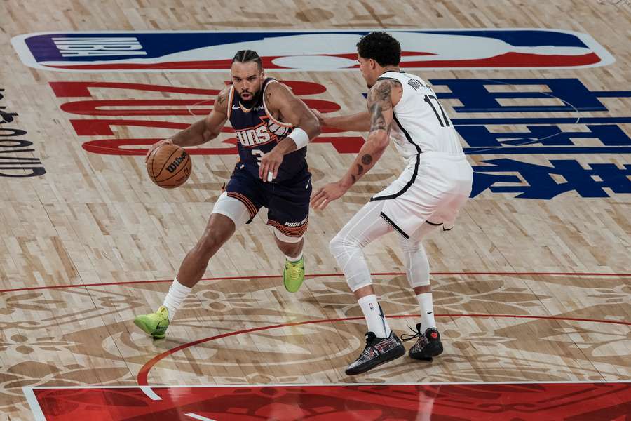 Duelo entre os Suns e os Nets