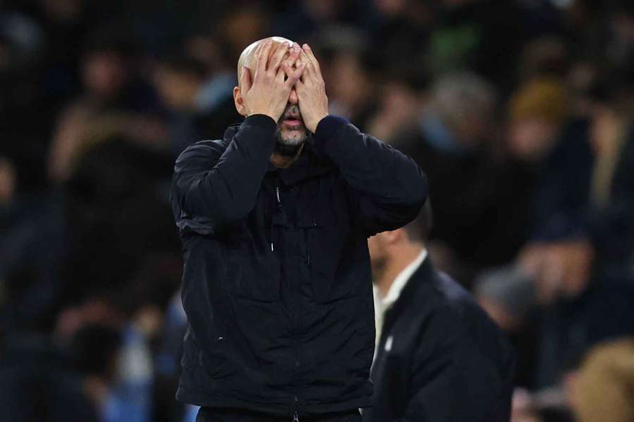 Guardiola v posledním zápase Premier League s Leedsem. Guardiola v posledním zápase Premier League s Leedsem.