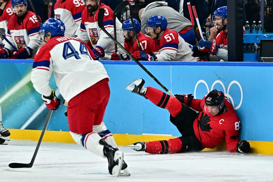 Crosby nedohral zápas s Českom.