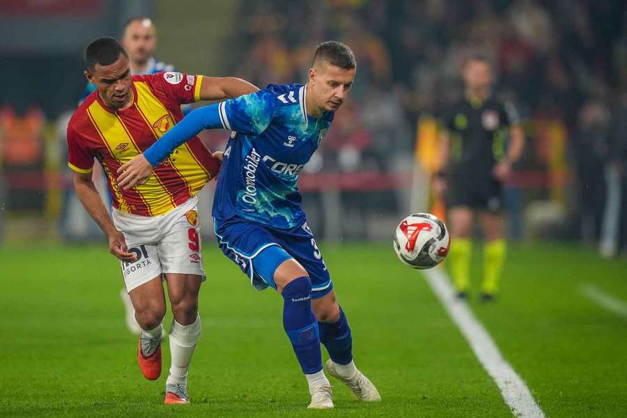 Ľubomír Šatka bude o osemfinále Konferenčnej ligy bojovať proti Škendiji.