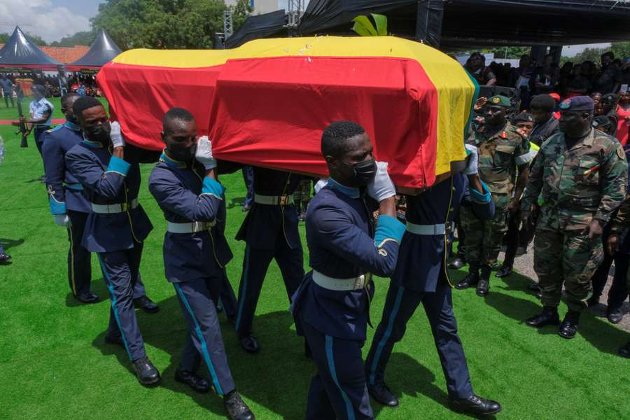 Milczące pożegnanie Chstiana Atsu w stolicy Ghany