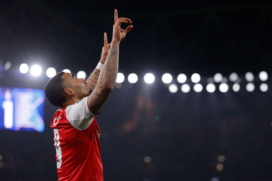 Arsenal hat sämtliche Spiele in der Ligaphase gewonnen Arsenal hat sämtliche Spiele in der Ligaphase gewonnen